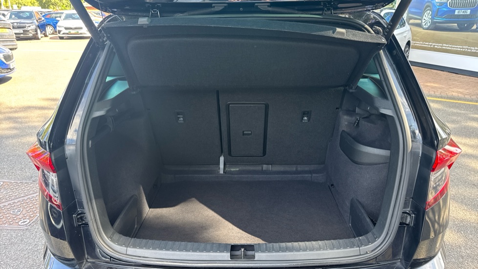 Skoda Karoq 1.5 TSI Sport Line 5dr DSG Petrol Estate - Image 20