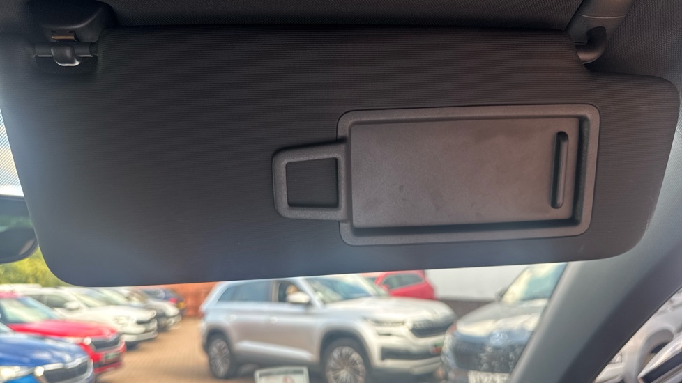 Skoda Karoq 1.5 TSI Sport Line 5dr DSG Petrol Estate - Image 31