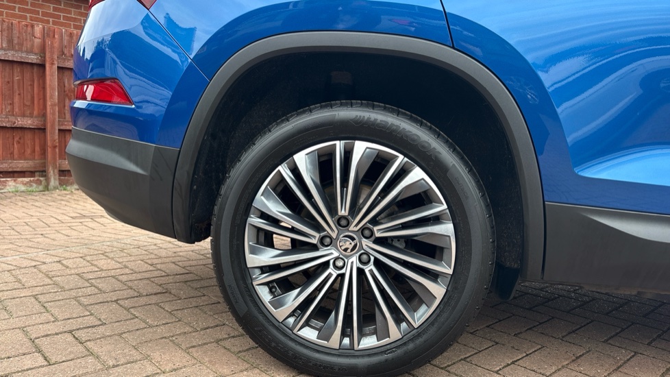 Skoda Kodiaq 1.5 TSI SE L Executive 5dr DSG [7 Seat] Petrol Estate - Image 5