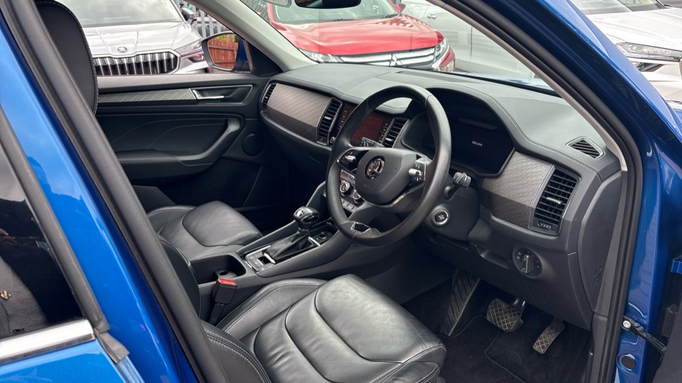 Skoda Kodiaq 1.5 TSI SE L Executive 5dr DSG [7 Seat] Petrol Estate - Image 6