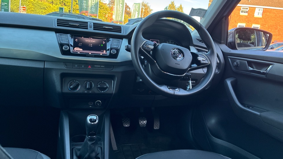 Skoda Fabia 1.0 TSI Colour Edition 5dr Petrol Hatchback - Image 9