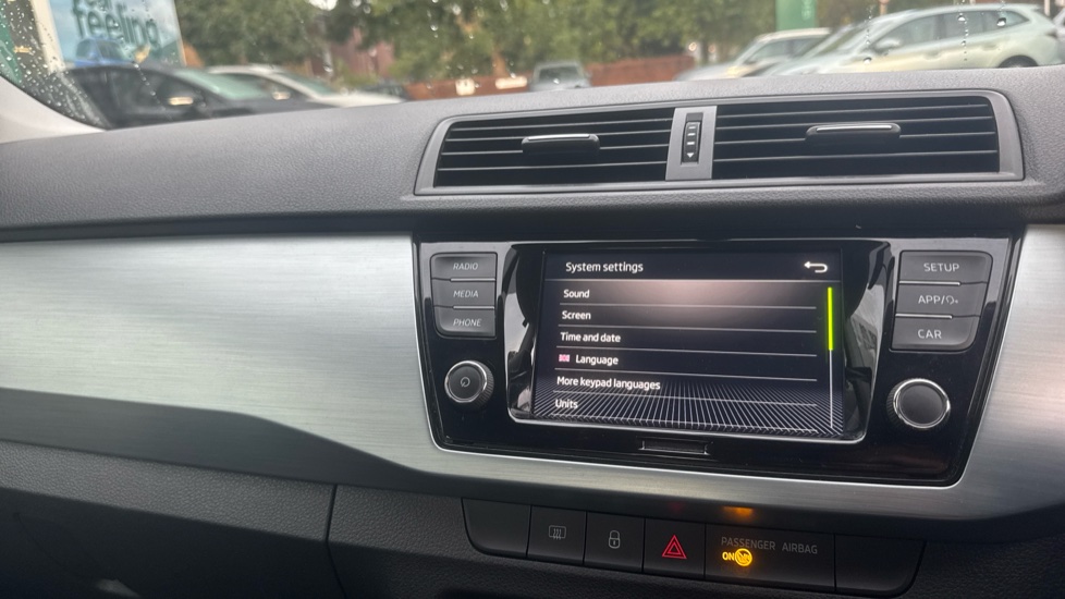 Skoda Fabia 1.0 TSI Colour Edition 5dr Petrol Hatchback - Image 27