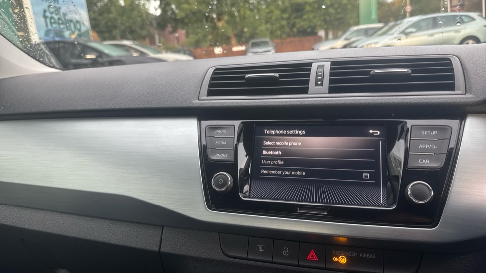 Skoda Fabia 1.0 TSI Colour Edition 5dr Petrol Hatchback - Image 29