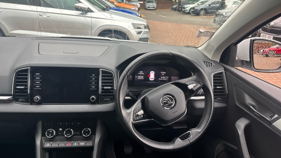 Skoda Karoq 2.0 TDI SE Drive 5dr Diesel Estate - Image 10