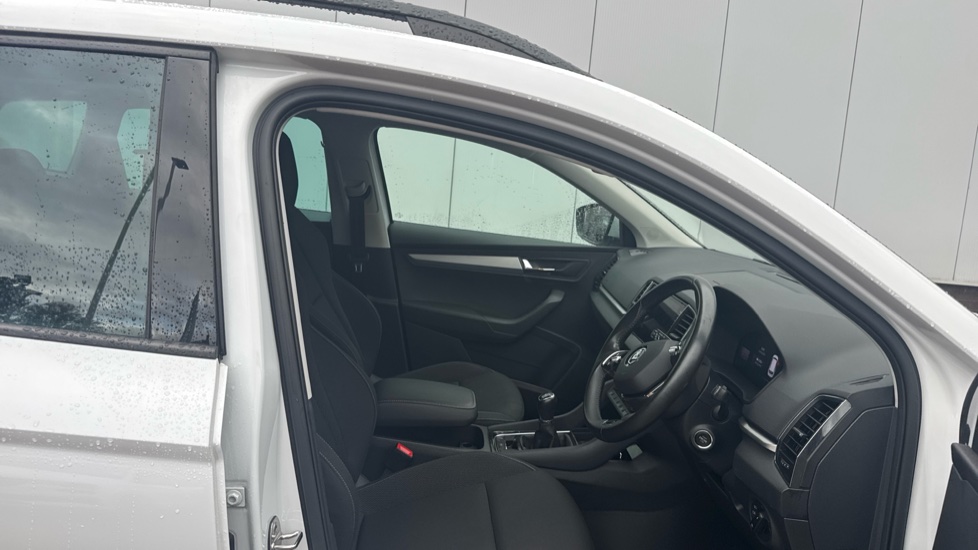 Skoda Karoq 2.0 TDI SE Drive 5dr Diesel Estate - Image 15