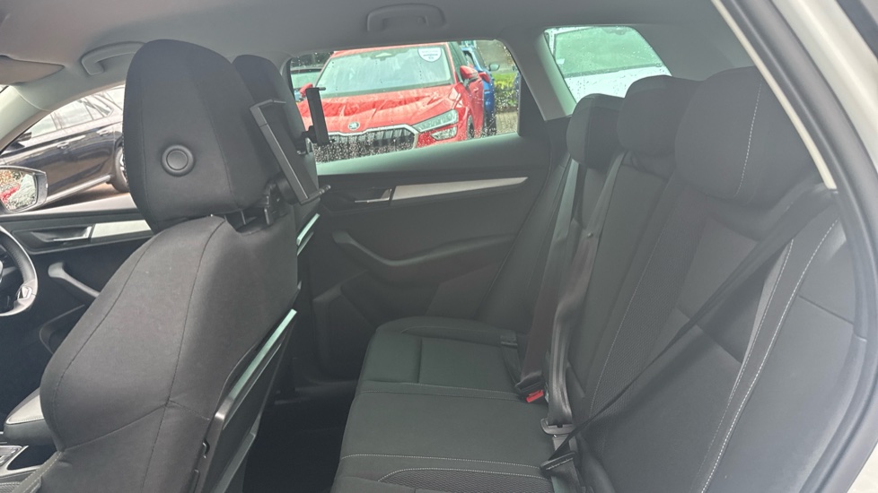 Skoda Karoq 2.0 TDI SE Drive 5dr Diesel Estate - Image 16