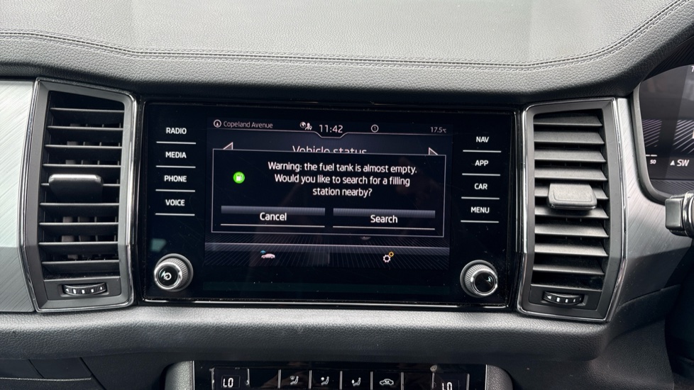 Skoda Kodiaq 1.5 TSI SE Drive 5dr DSG [7 Seat] Petrol Estate - Image 12