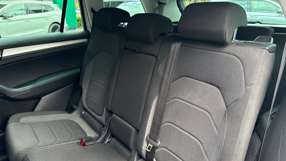 Skoda Kodiaq 1.5 TSI SE Drive 5dr DSG [7 Seat] Petrol Estate - Image 16