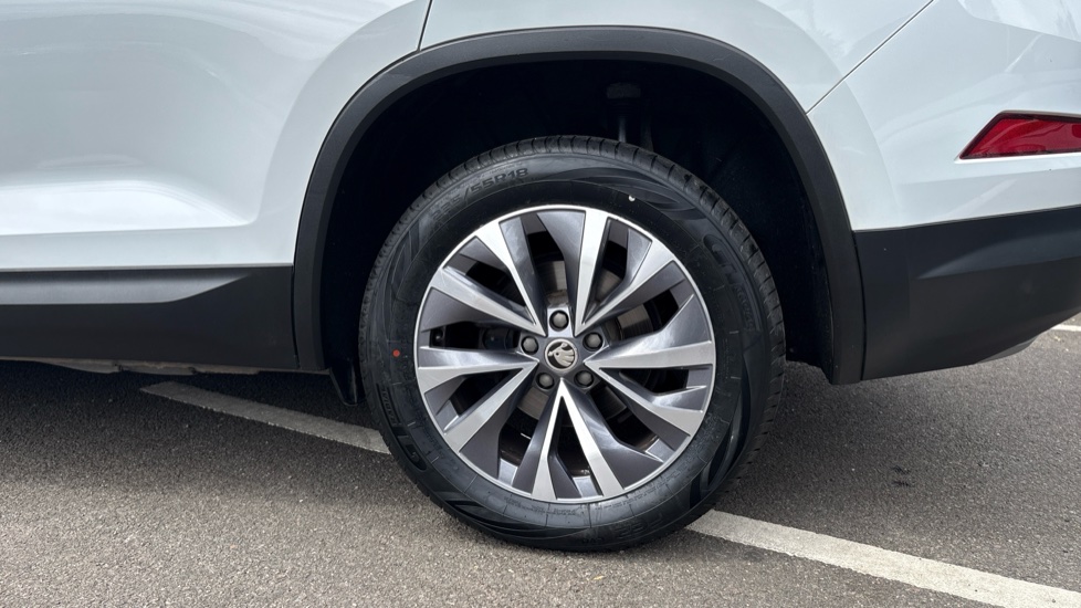 Skoda Kodiaq 1.5 TSI SE Drive 5dr DSG [7 Seat] Petrol Estate - Image 23