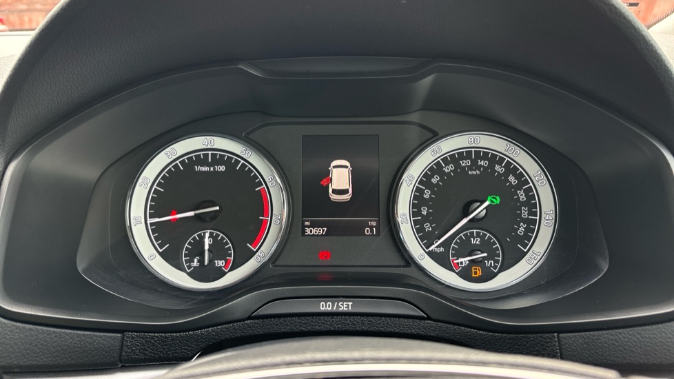 Skoda Karoq 1.5 TSI SE Drive 5dr DSG Petrol Estate - Image 11