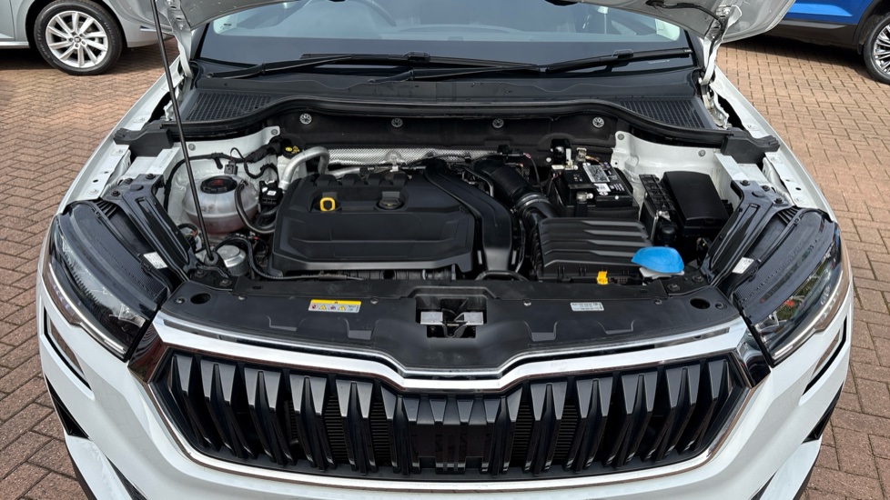 Skoda Karoq 1.5 TSI SE Drive 5dr DSG Petrol Estate - Image 36