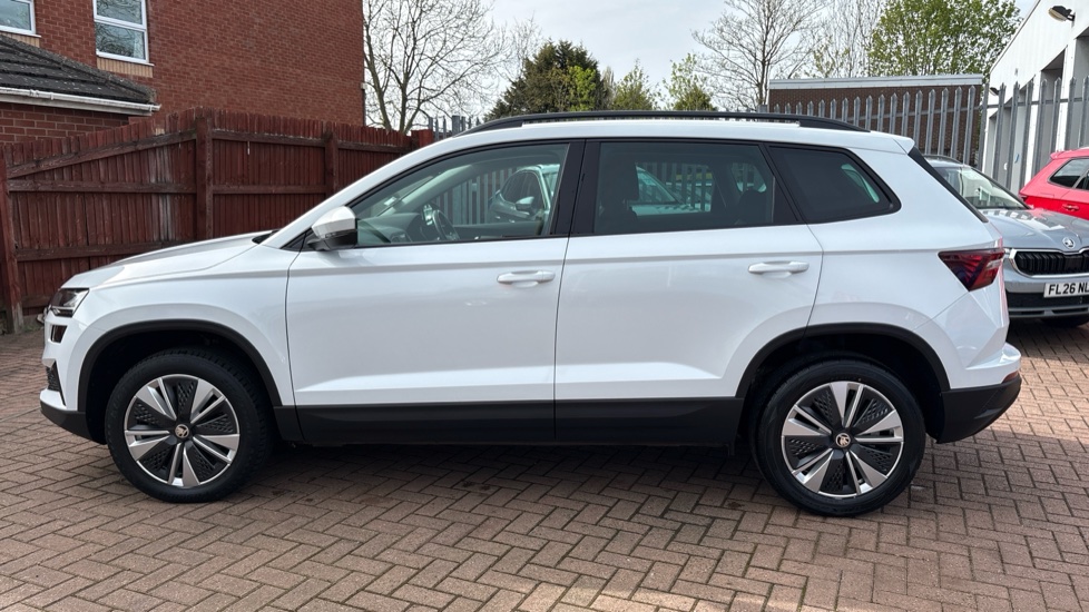 Skoda Karoq 1.5 TSI SE Drive 5dr DSG Petrol Estate - Image 38