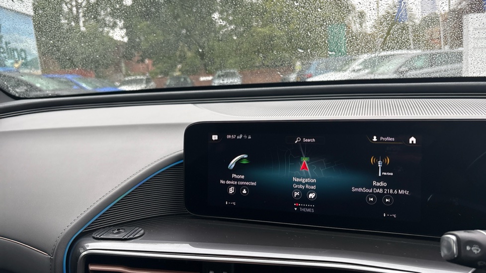 Mercedes-Benz EQC 400 300kW AMG Line Edition 80kWh 5dr Auto Electric Estate - Image 12
