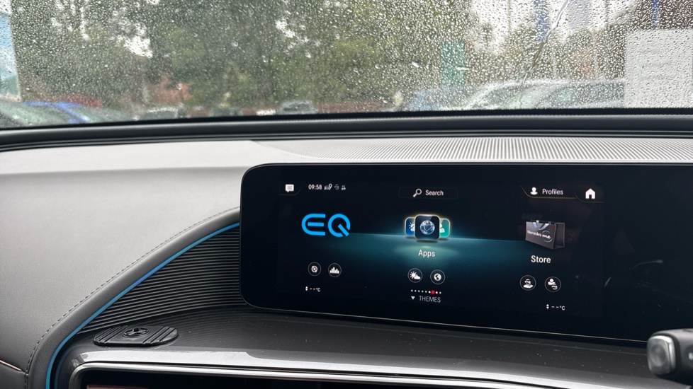 Mercedes-Benz EQC 400 300kW AMG Line Edition 80kWh 5dr Auto Electric Estate - Image 32