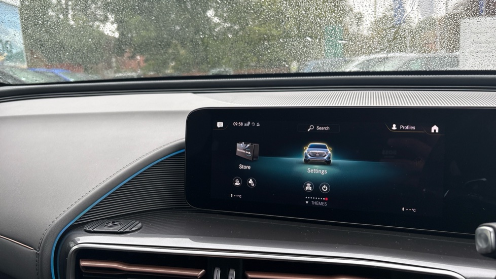 Mercedes-Benz EQC 400 300kW AMG Line Edition 80kWh 5dr Auto Electric Estate - Image 33