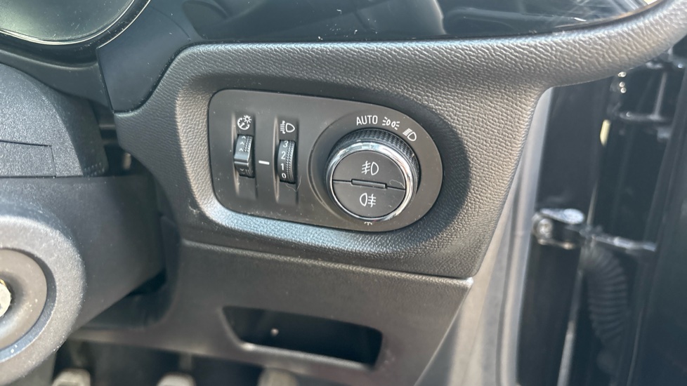 Vauxhall Corsa 1.2 GS 5dr Petrol Hatchback - Image 38