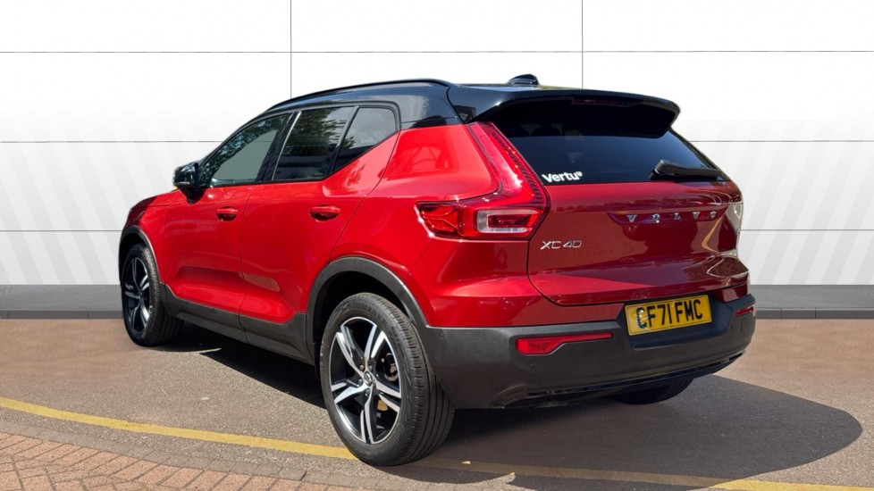 Volvo XC40 1.5 T3 [163] R DESIGN 5dr Geartronic Petrol Estate - Image 2