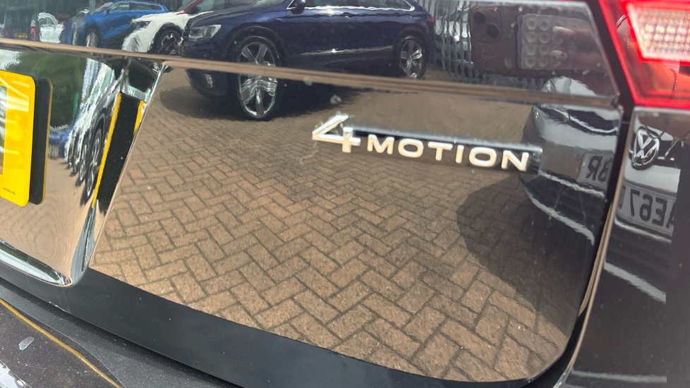 Volkswagen Tiguan 2.0 TSI 4Motion R-Line 5dr DSG Petrol Estate - Image 34