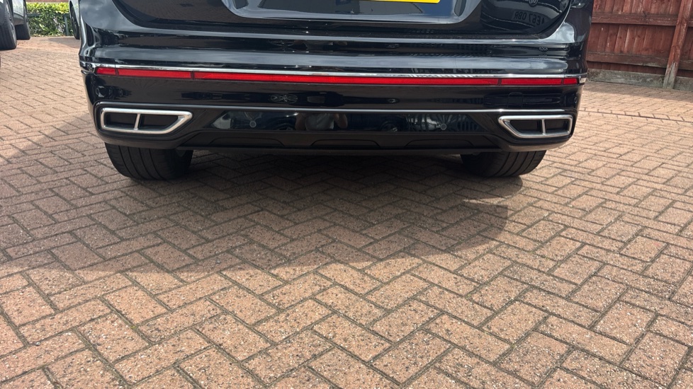 Volkswagen Tiguan 2.0 TSI 4Motion R-Line 5dr DSG Petrol Estate - Image 35