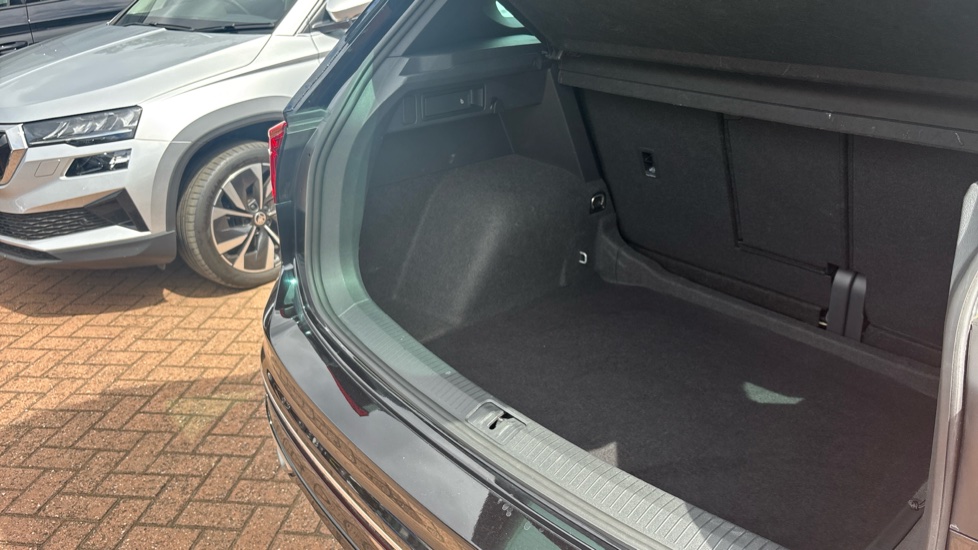 Volkswagen Tiguan 2.0 TSI 4Motion R-Line 5dr DSG Petrol Estate - Image 41