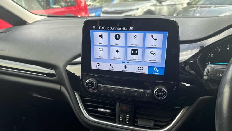 Ford Fiesta 1.0 EcoBoost Zetec 3dr Petrol Hatchback - Image 12