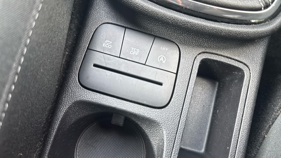 Ford Fiesta 1.0 EcoBoost Zetec 3dr Petrol Hatchback - Image 17