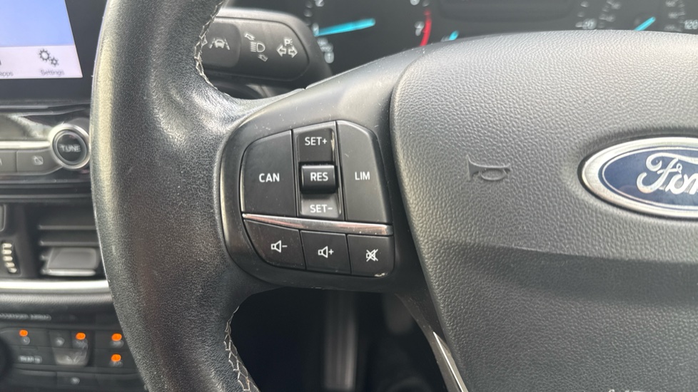 Ford Fiesta 1.0 EcoBoost Zetec 3dr Petrol Hatchback - Image 28