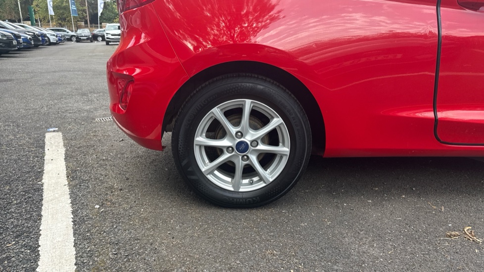 Ford Fiesta 1.0 EcoBoost Zetec 3dr Petrol Hatchback - Image 33