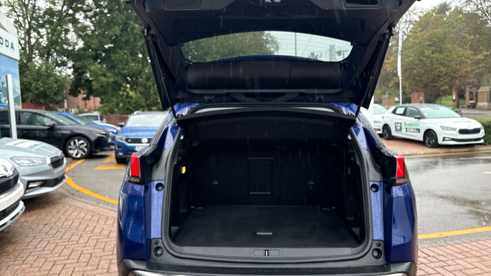 Peugeot 3008 1.5 BlueHDi Allure 5dr Diesel Estate - Image 4
