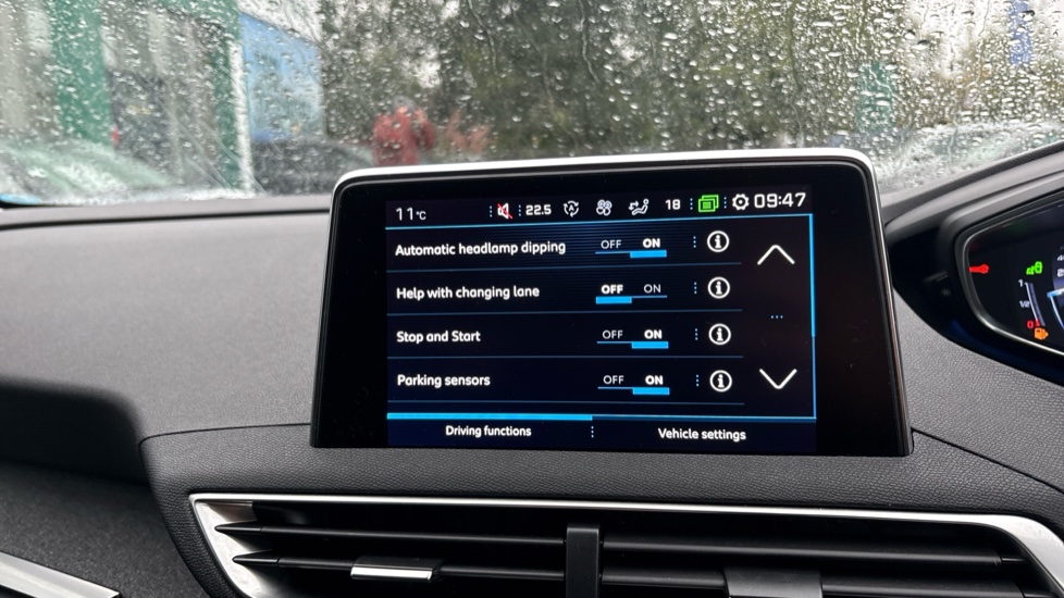 Peugeot 3008 1.5 BlueHDi Allure 5dr Diesel Estate - Image 28