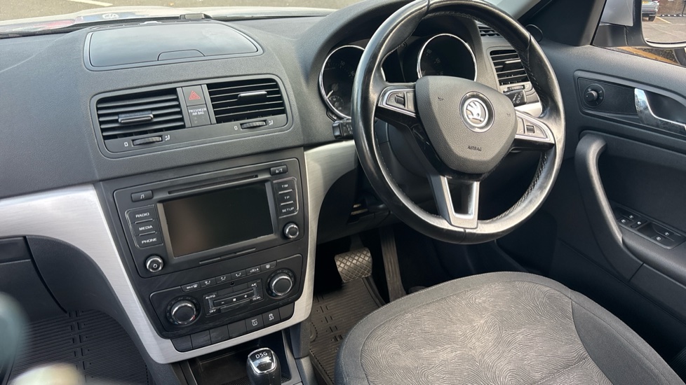 Skoda Yeti 1.2 TSI SE 5dr DSG Petrol Estate - Image 11
