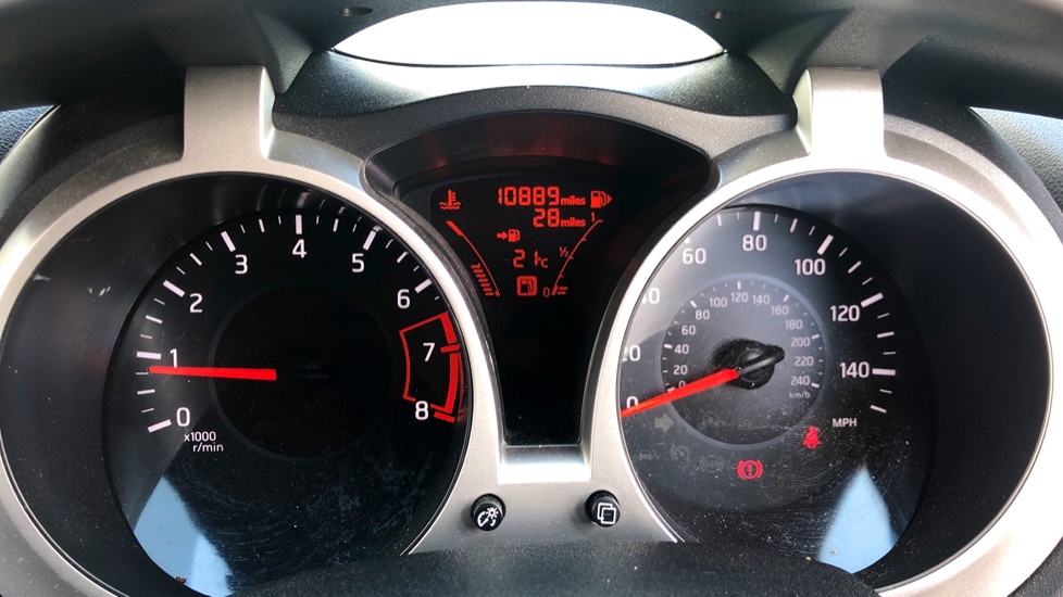 Nissan Juke Black Manual Auction | DealerPX