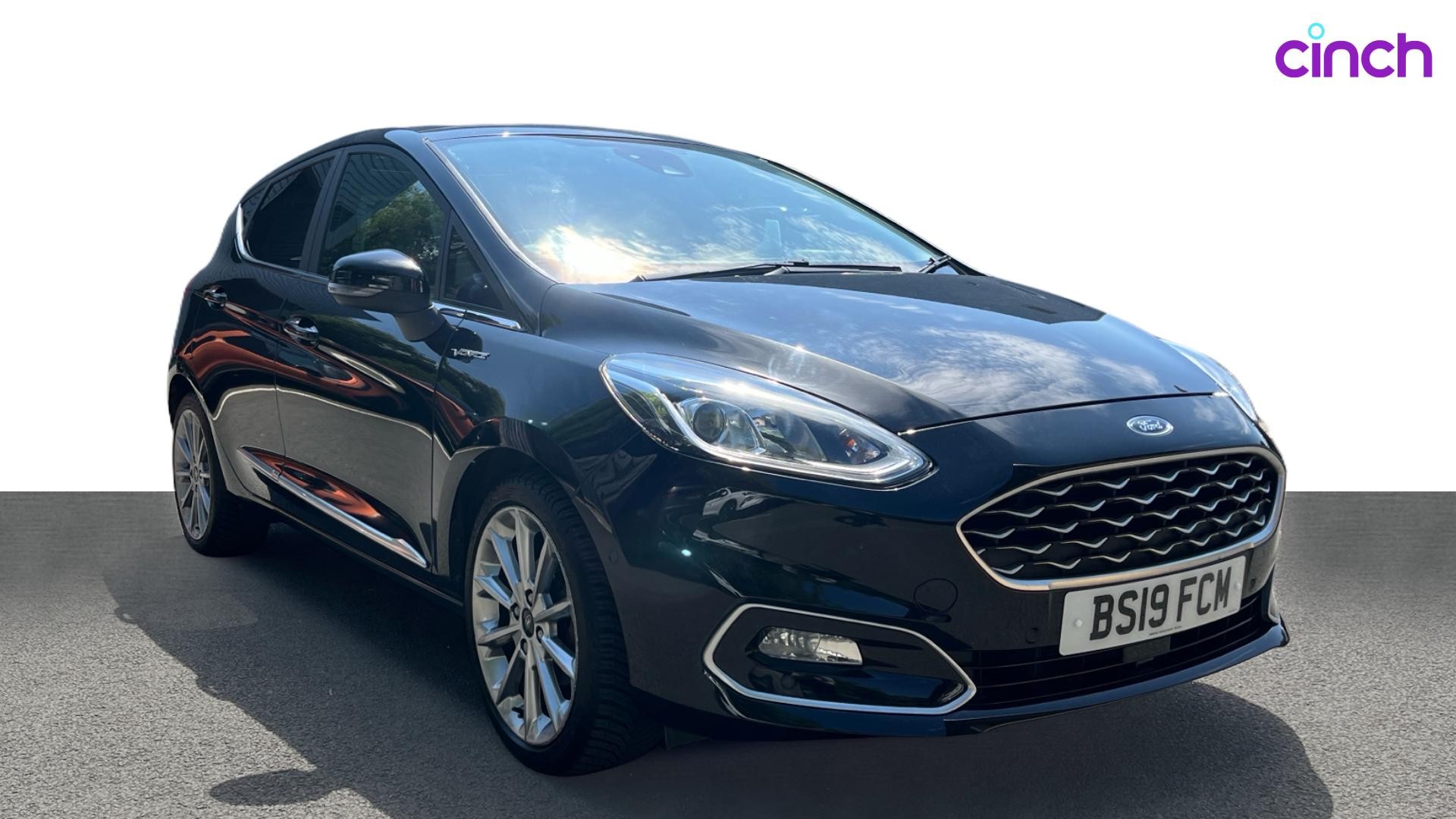 Ford Fiesta Vignale listing photo