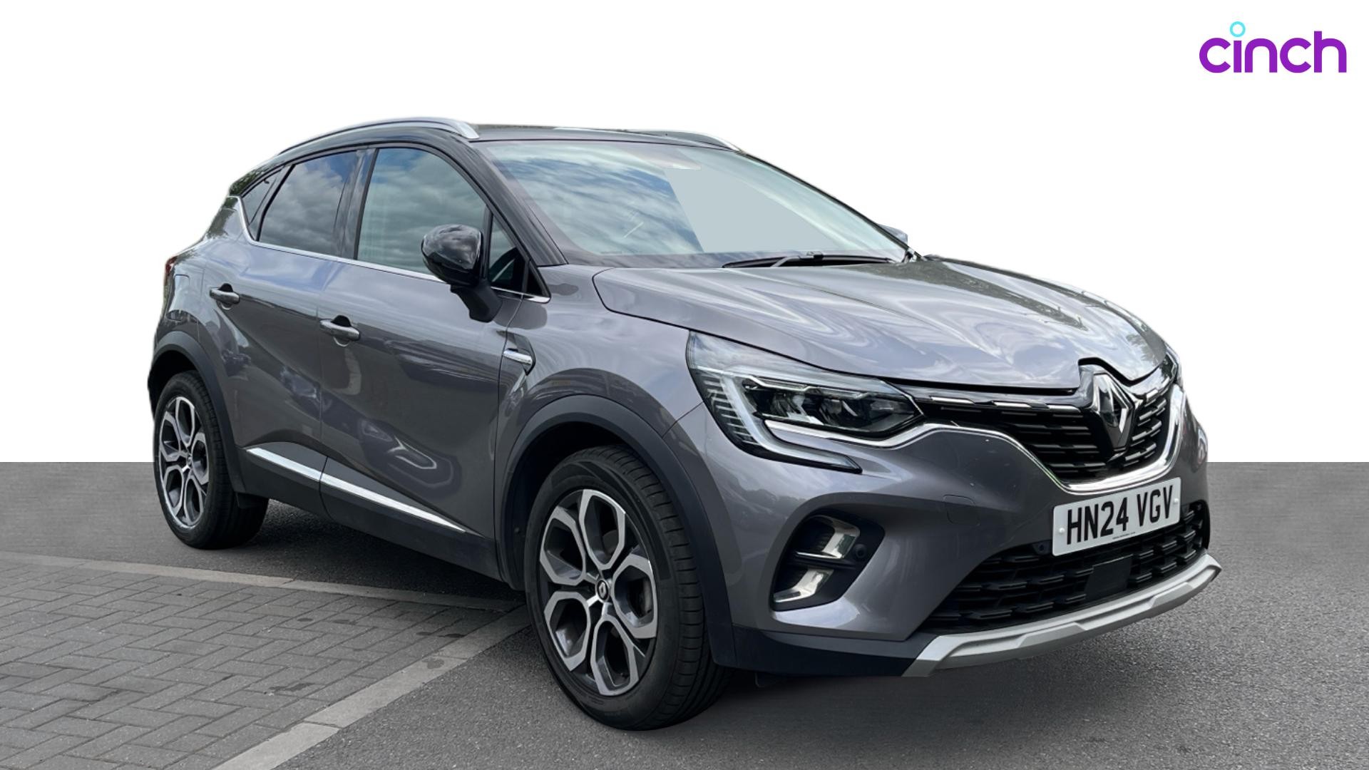 Renault Captur listing photo