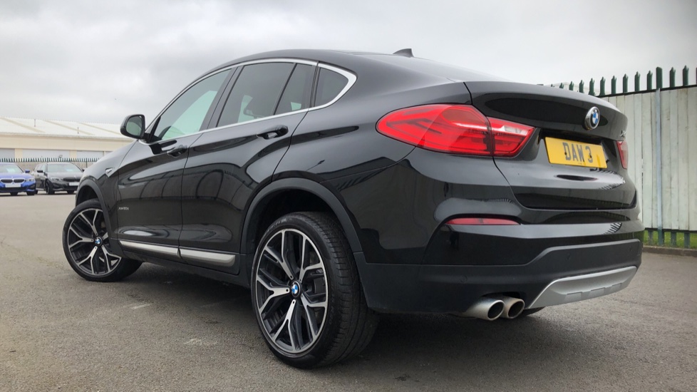 Bmw x4 black