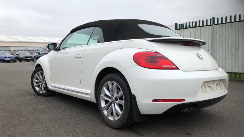 Volkswagen Beetle White Manual Auction | DealerPX