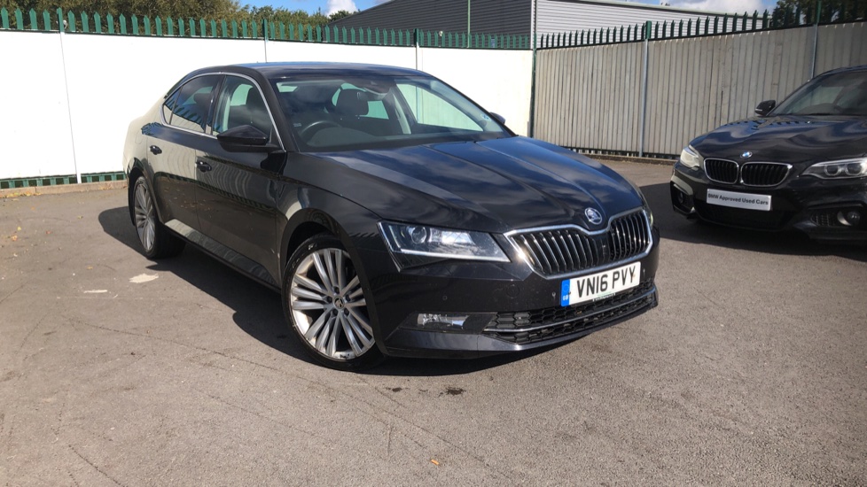 Skoda Superb Black Automatic Auction DealerPX skoda-superb-black-automatic-auction-dealerpx