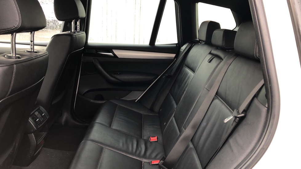 BMW X3 WHITE Manual Auction | DealerPX