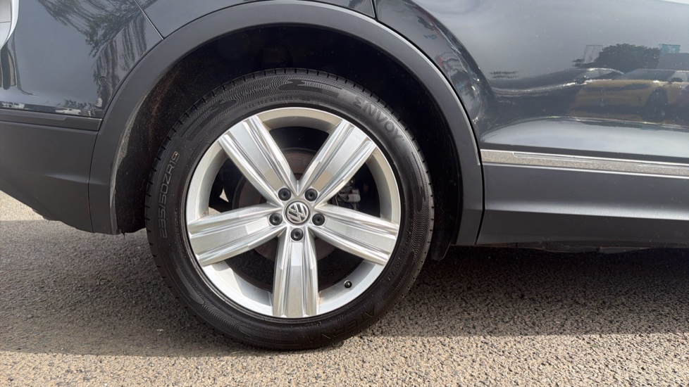 Volkswagen Tiguan 1.5 TSi EVO 150 Match 5dr Petrol Estate - Image 7