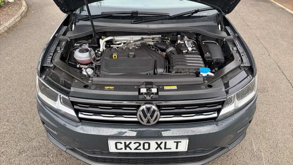 Volkswagen Tiguan 1.5 TSi EVO 150 Match 5dr Petrol Estate - Image 8