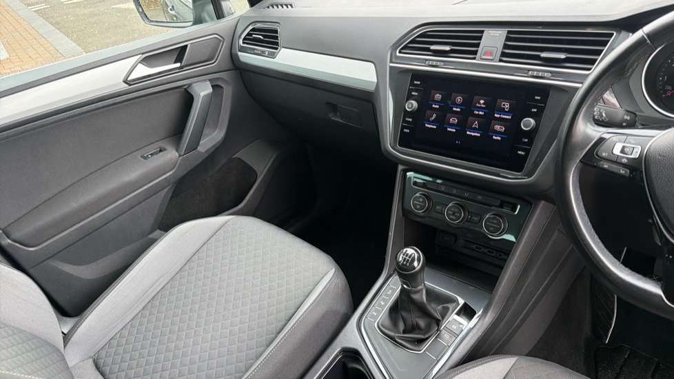 Volkswagen Tiguan 1.5 TSi EVO 150 Match 5dr Petrol Estate - Image 14