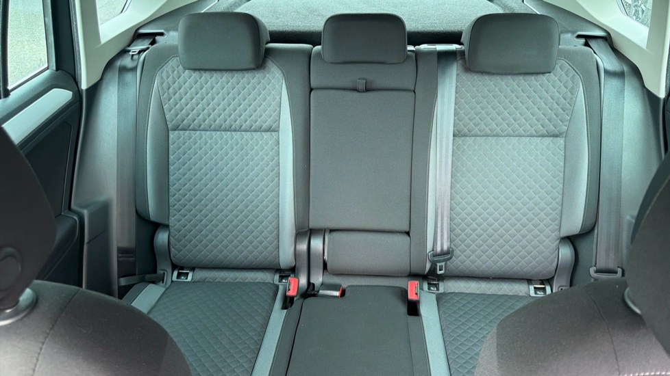 Volkswagen Tiguan 1.5 TSi EVO 150 Match 5dr Petrol Estate - Image 15