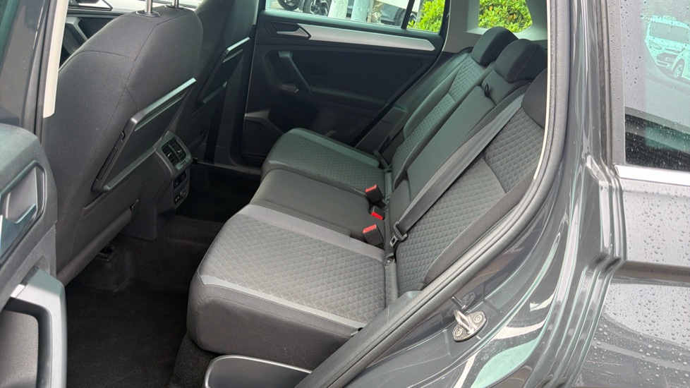 Volkswagen Tiguan 1.5 TSi EVO 150 Match 5dr Petrol Estate - Image 16