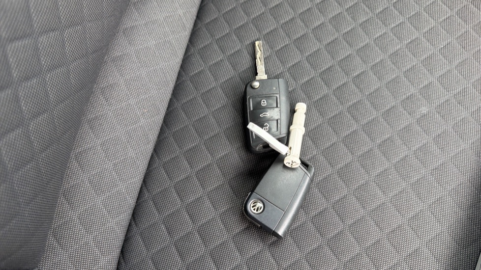 Volkswagen Tiguan 1.5 TSi EVO 150 Match 5dr Petrol Estate - Image 20