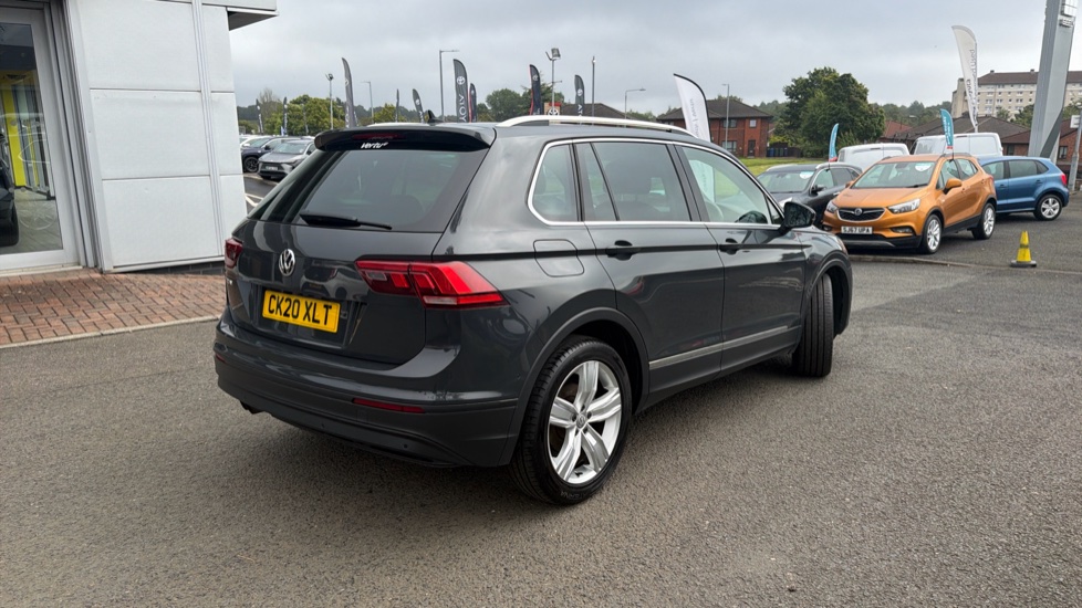 Volkswagen Tiguan 1.5 TSi EVO 150 Match 5dr Petrol Estate - Image 24