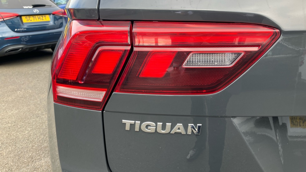 Volkswagen Tiguan 1.5 TSi EVO 150 Match 5dr Petrol Estate - Image 34