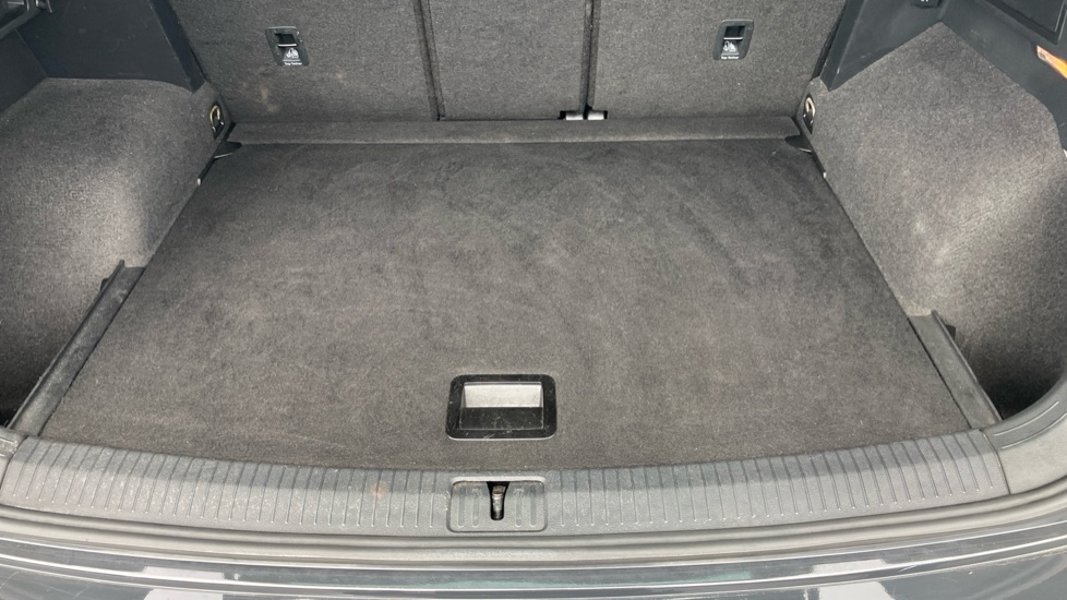 Volkswagen Tiguan 1.5 TSi EVO 150 Match 5dr Petrol Estate - Image 47