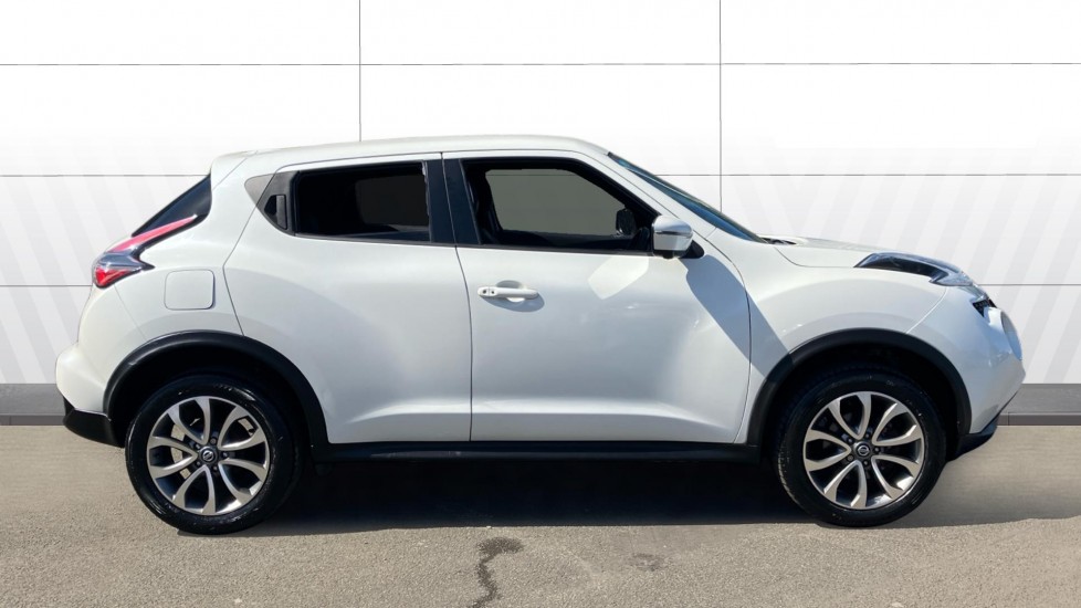 Nissan Juke 1.6 [112] Tekna 5dr [Bose] Petrol Hatchback - Image 5
