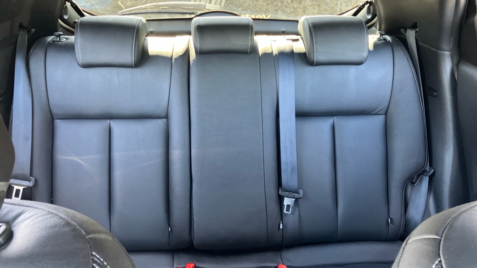 Nissan Juke 1.6 [112] Tekna 5dr [Bose] Petrol Hatchback - Image 15