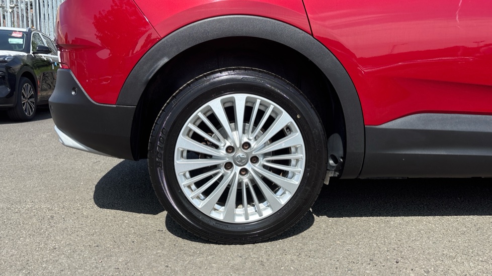 Vauxhall Grandland X 1.2 Turbo Tech Line Nav 5dr Petrol Hatchback - Image 7